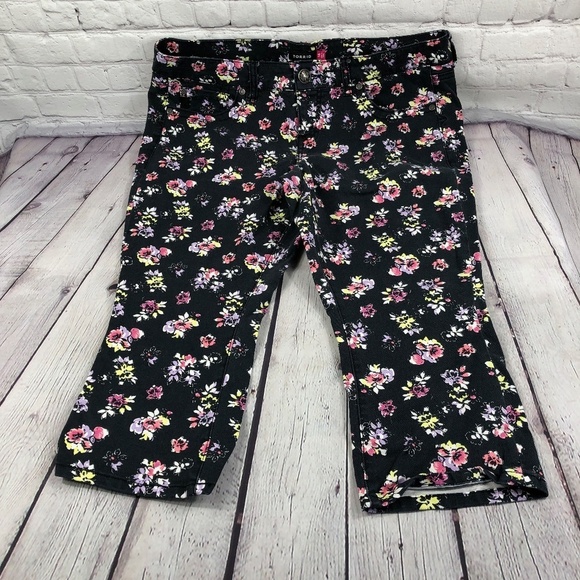 *Torrid Women's Floral Capri Cropped Pants Size 14 - Picture 1 of 8